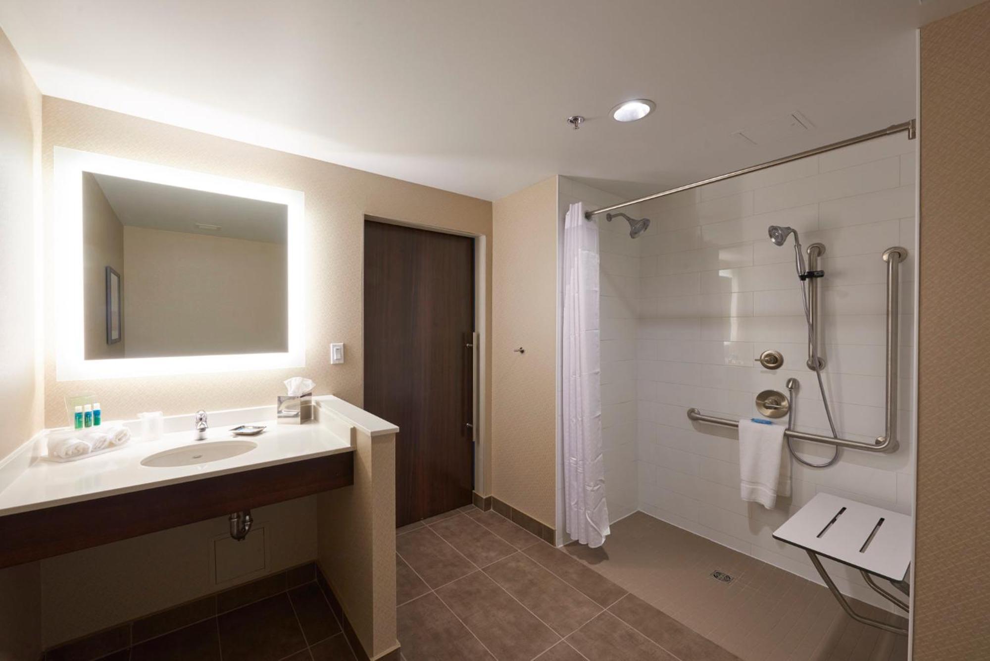 Holiday Inn Express & Suites St. John'S Airport By Ihg Экстерьер фото